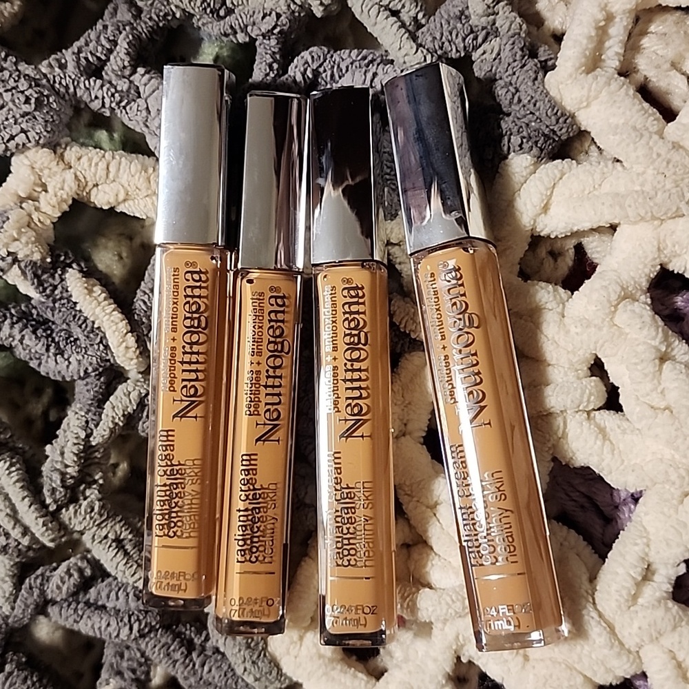 4/$22! NEUTROGENA RADIANT SKIN CONCEALERS IN TOFFEE